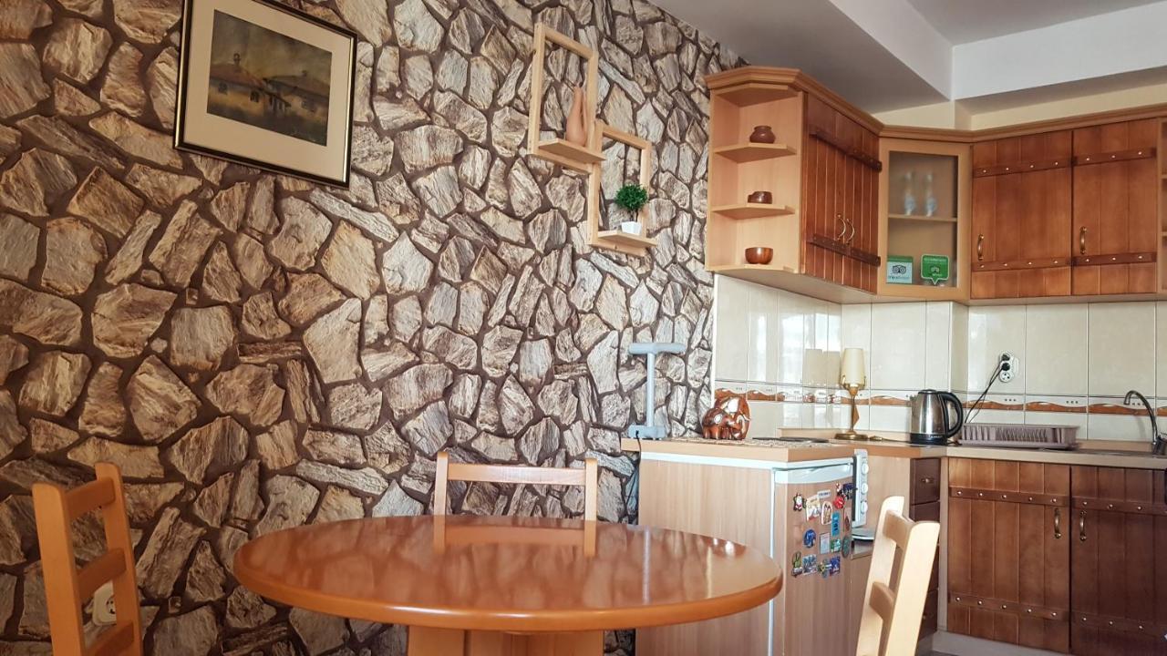 Luccia Apartments - Ohrid City Centre Екстериор снимка